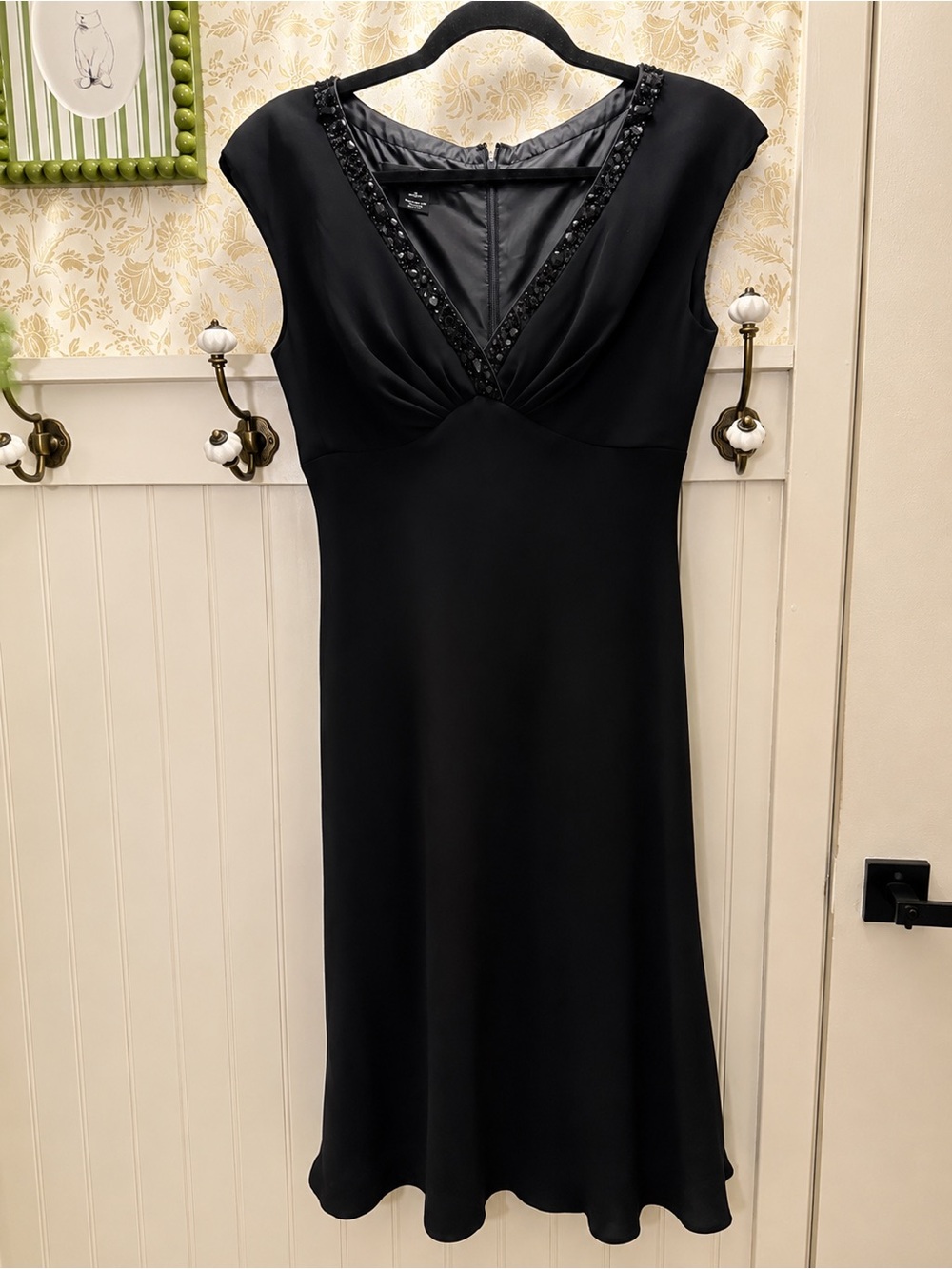 Jones New York Black Beaded V-Neck Midi Dress